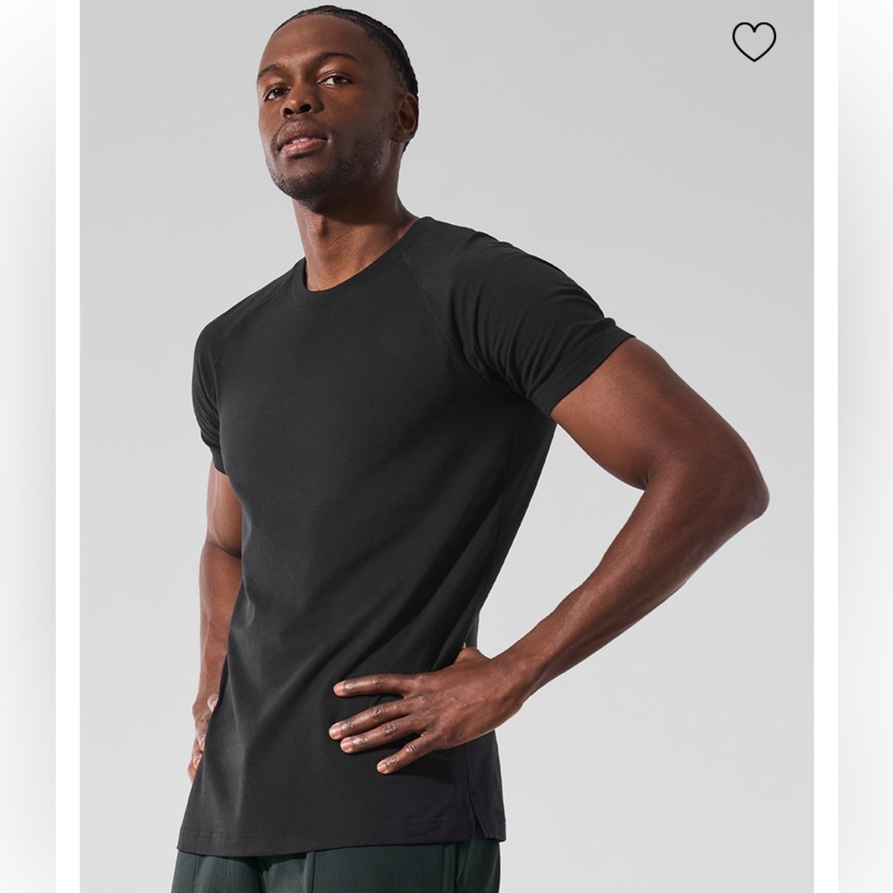 3RD RESTOCK ALO Yoga Men's “Vapor” Crewneck Short Sleeve Shirt (L) *NEW LINE*